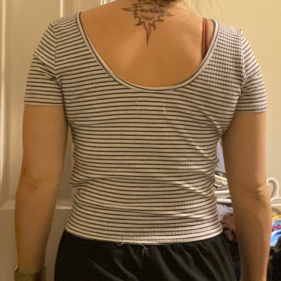 Striped navy and white tshirt short sleeve - Picture 2 of 2